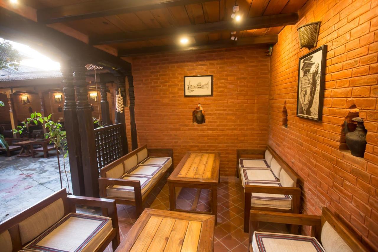 Hotel Baha Restaurant And Cafe Бхактапур Экстерьер фото